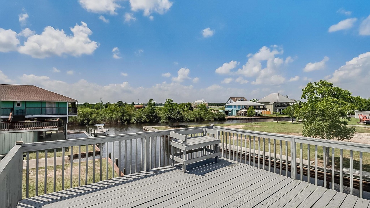 Photo of Patio Balcony in Shoreline Park