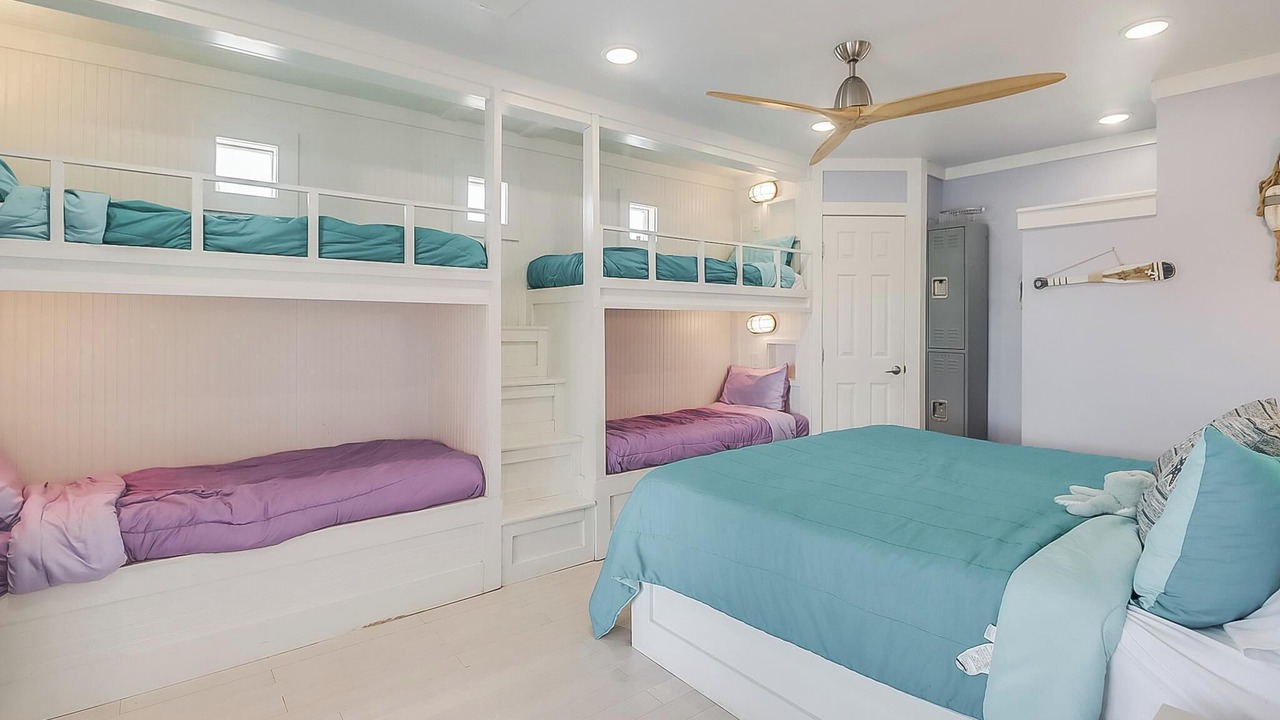 Photo of Bedroom in Shoreline Park
