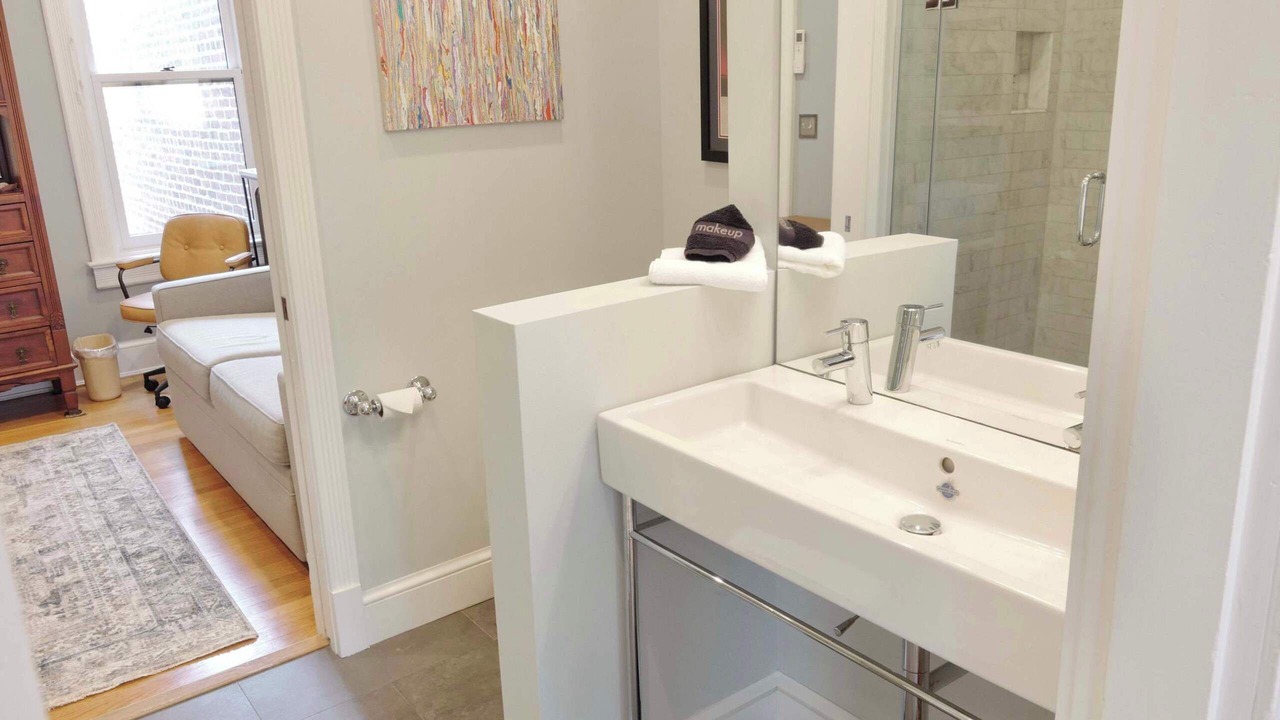 Photo of Bathroom in Stanton Park