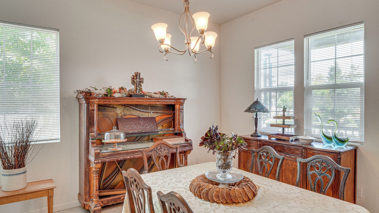 Photo of Bedroom in Bakersfield