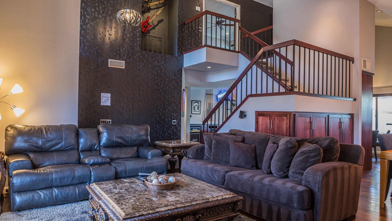 Photo of Livingroom in Paradise Vista Estates