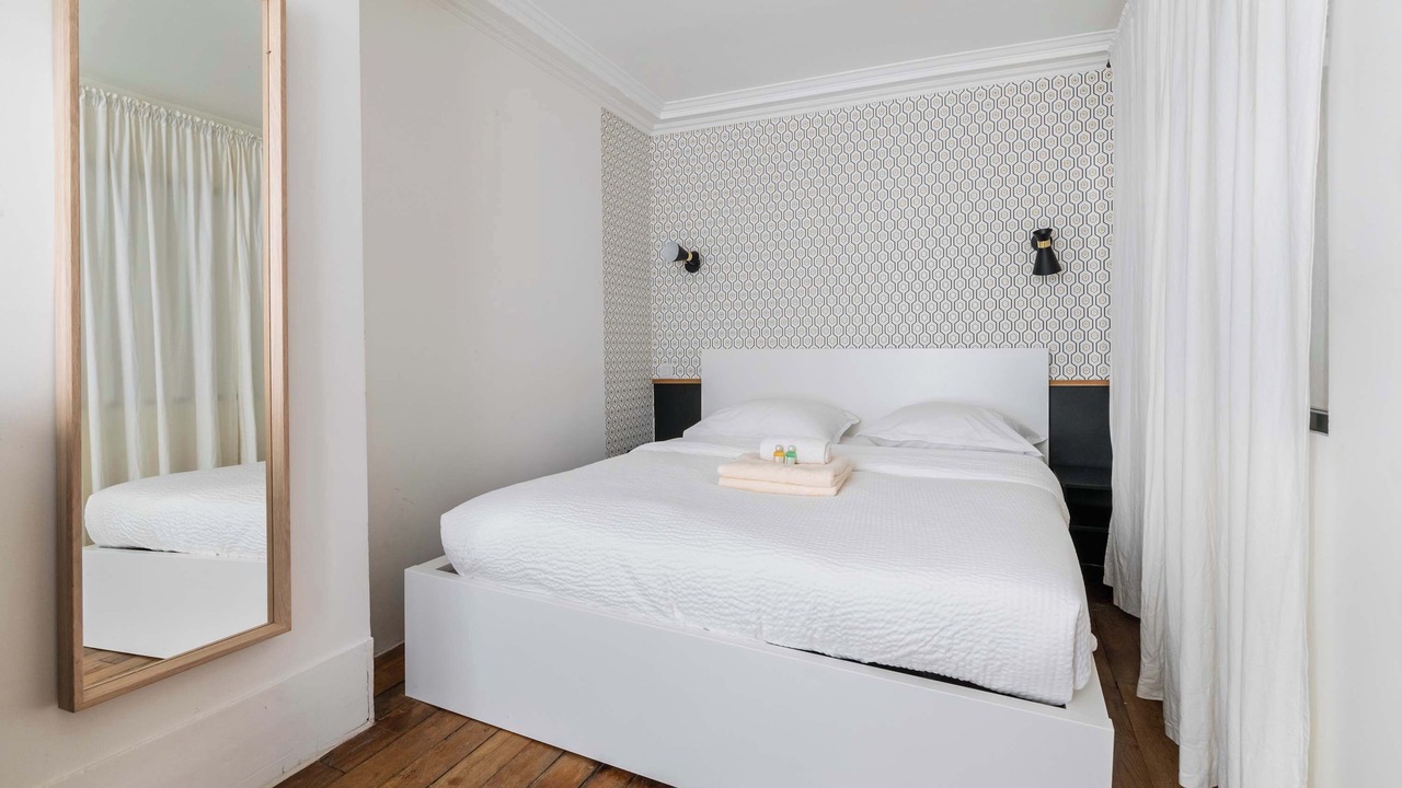 Photo of Bedroom in Notre-Dame-des-Champs