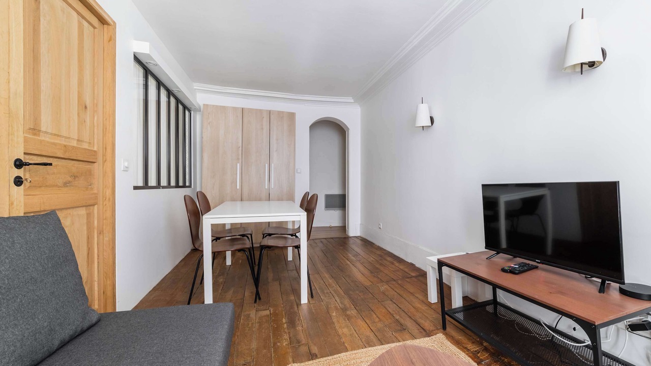 Photo of Livingroom in Notre-Dame-des-Champs