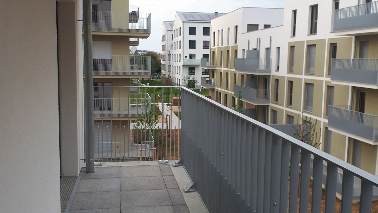 Photo of Outdoor in Stains