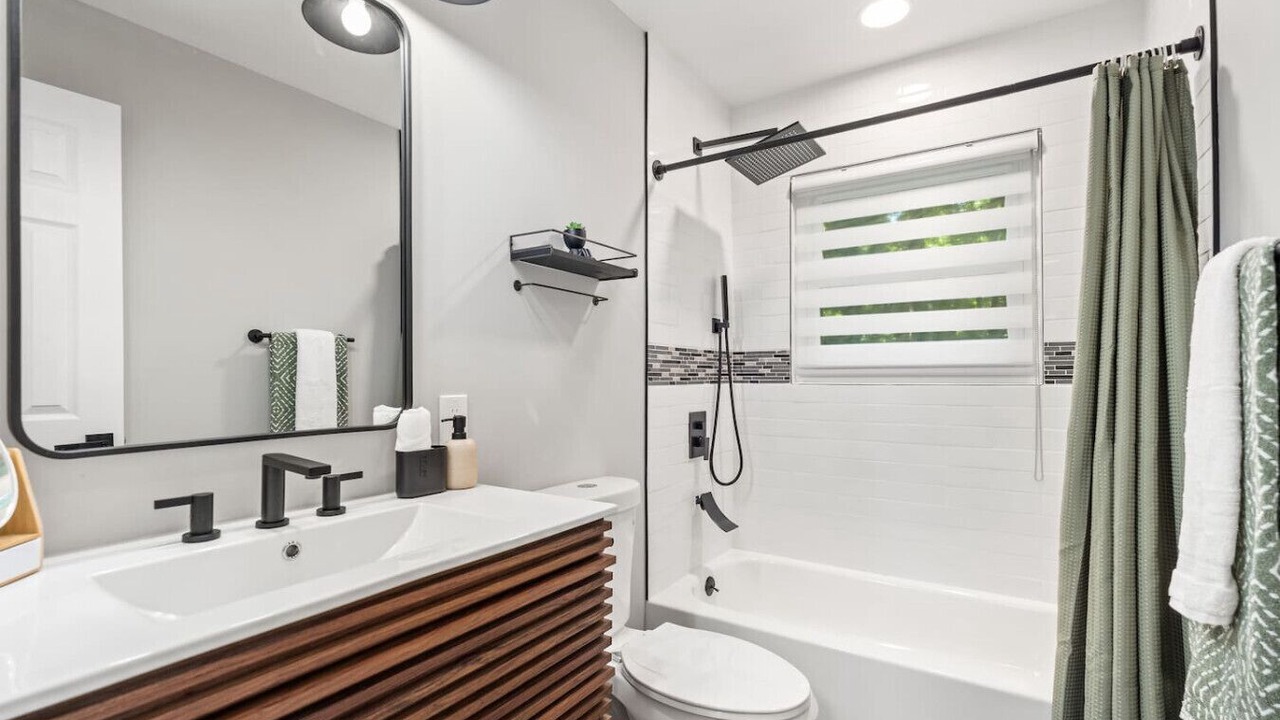 Photo of Bathroom in Oxon Hill