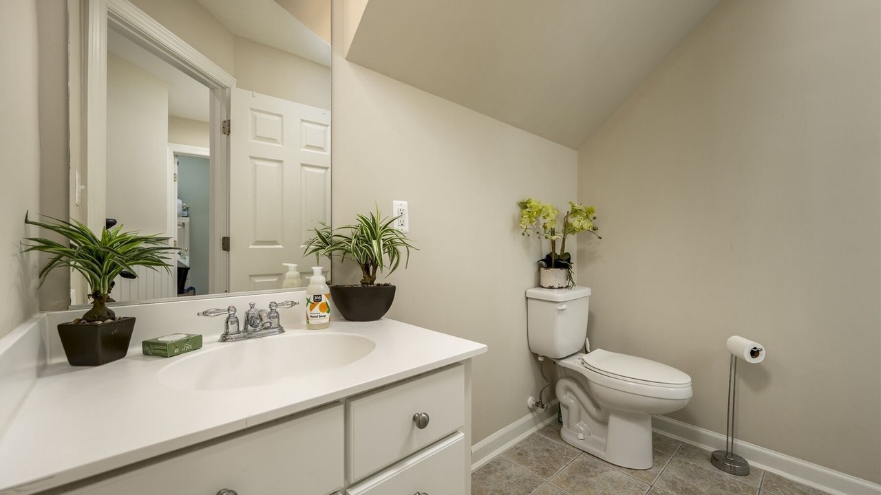 Photo of Bathroom in Sunset Island