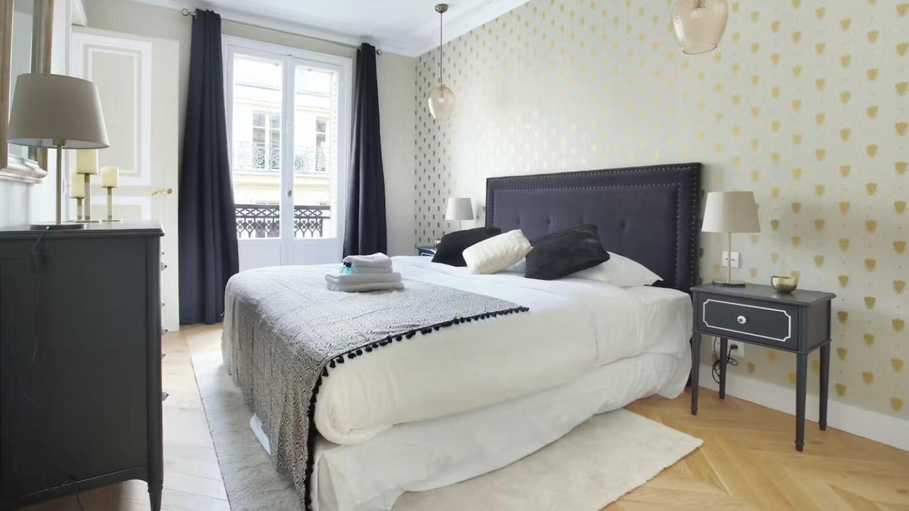 Photo of Bedroom in Chaussee-d'Antin