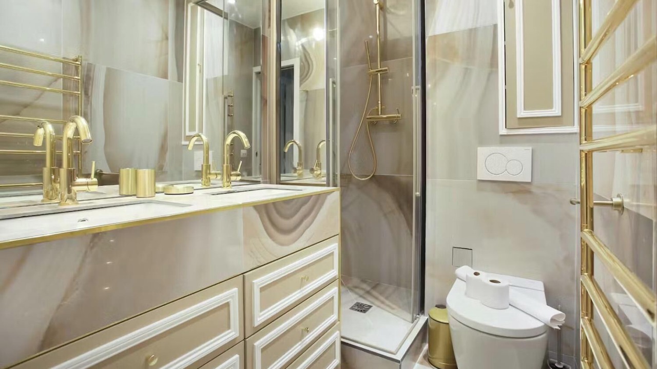 Photo of Bathroom in Chaussee-d'Antin