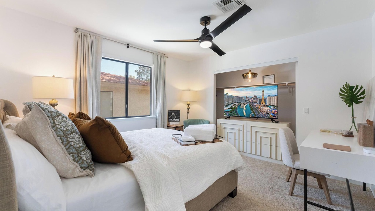 Photo of Bedroom in Spring Valley