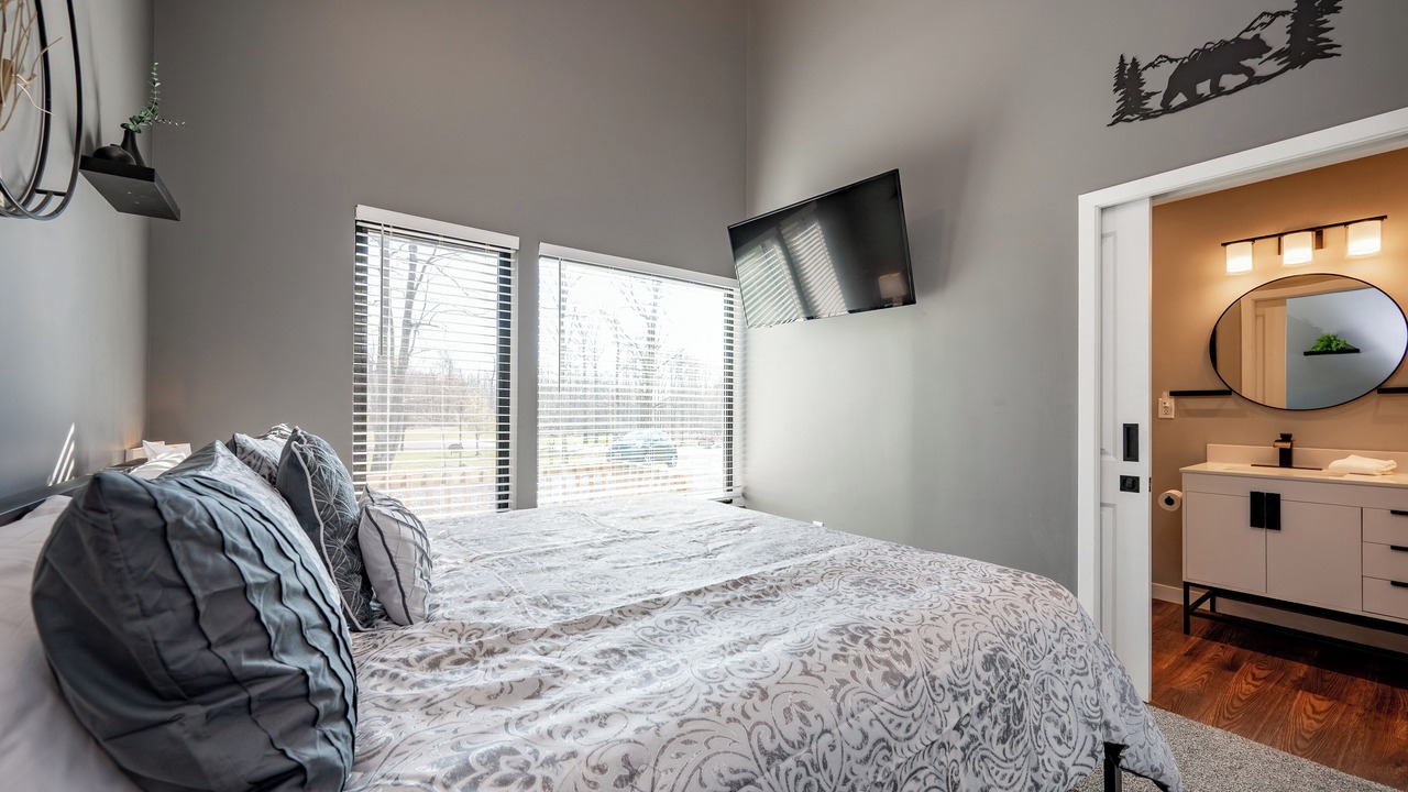 Photo of Bedroom in McHenry