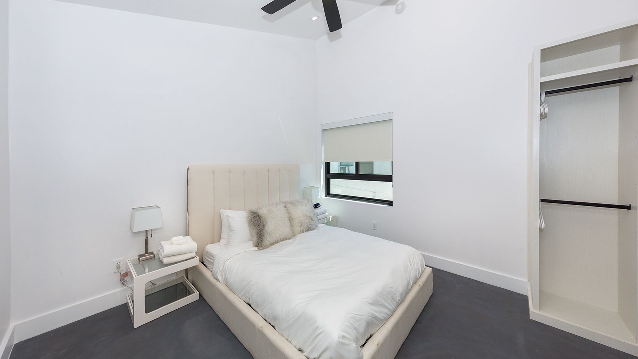 Photo of Bedroom in Carthay Circle