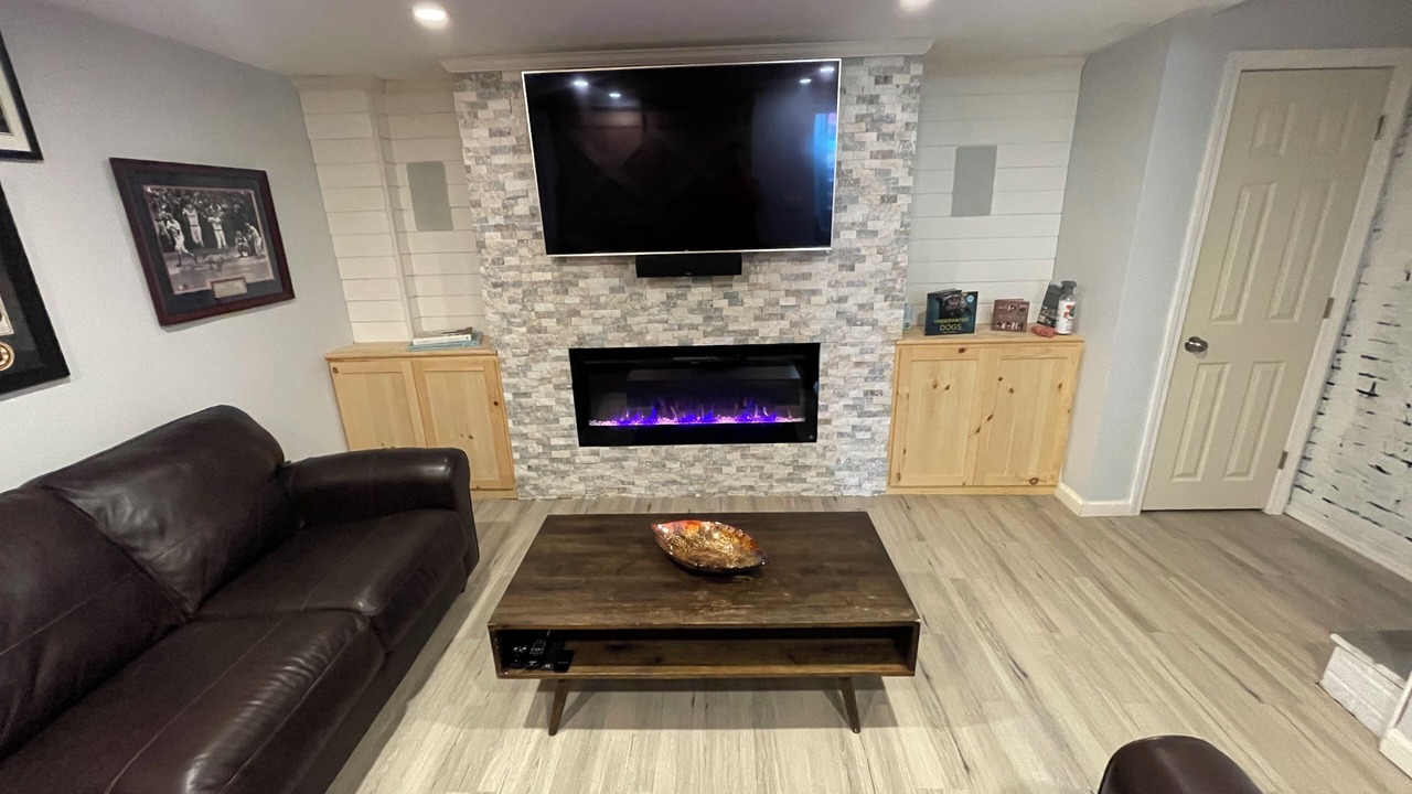 Photo of Livingroom in Neponset - Port Norfolk