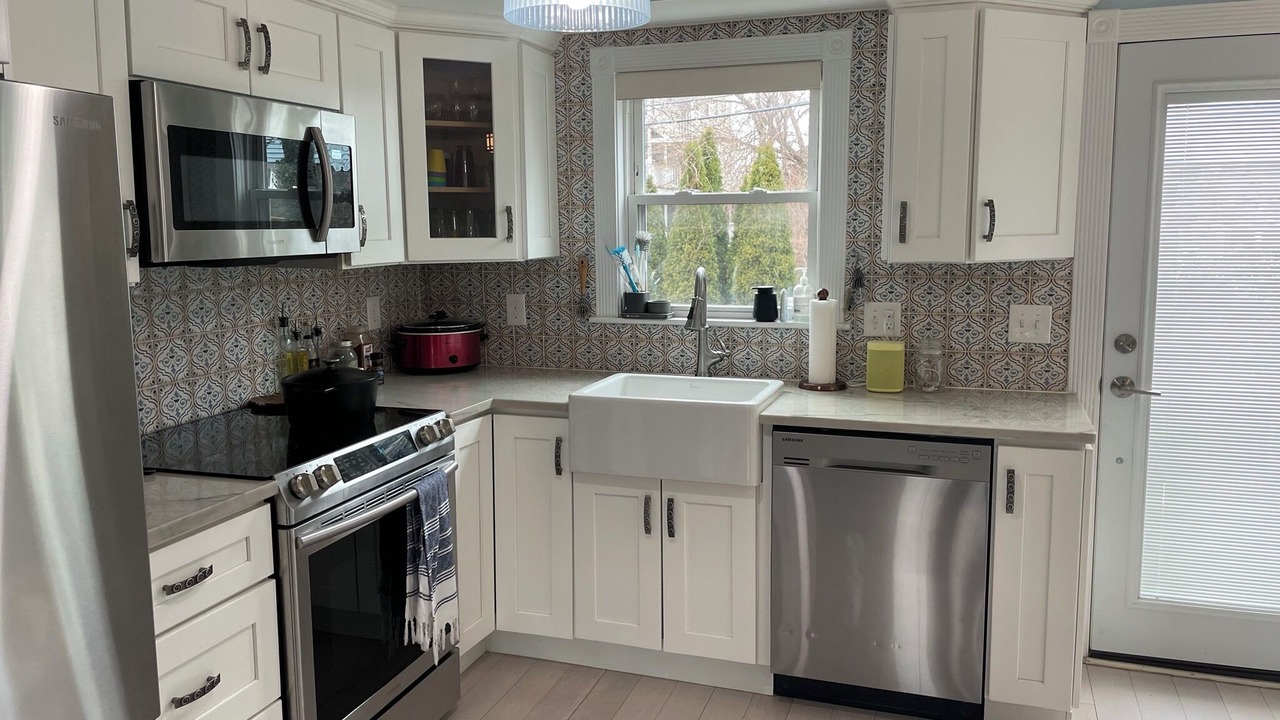 Photo of Kitchen in Neponset - Port Norfolk