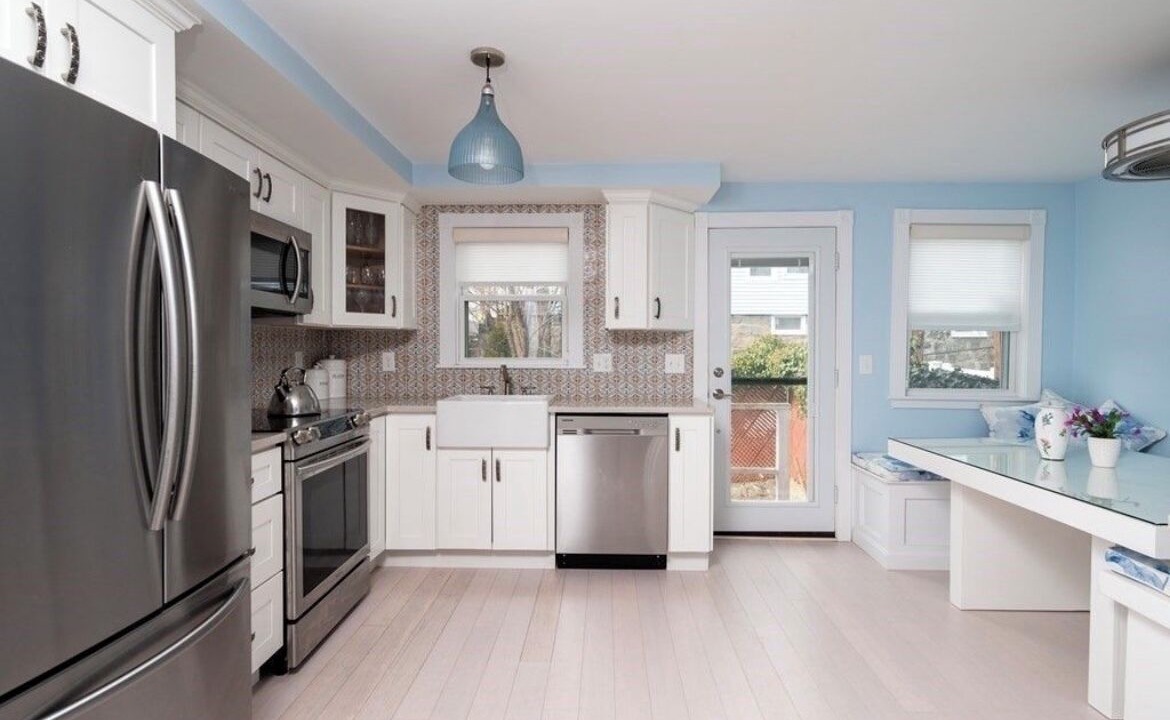 Photo of Kitchen in Neponset - Port Norfolk