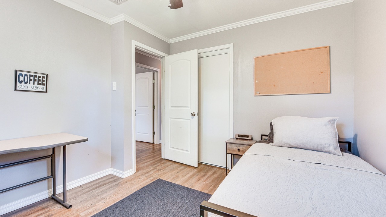 Photo of Bedroom in Broadmoor