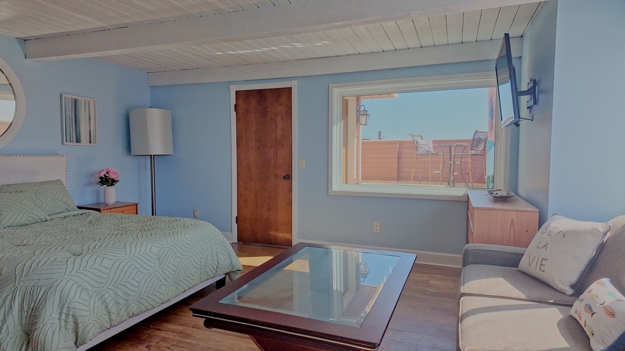 Photo of Bedroom in Hollywood Beach