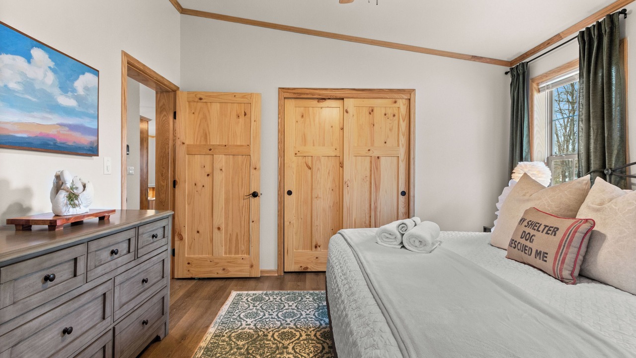 Photo of Bedroom in Nekoosa