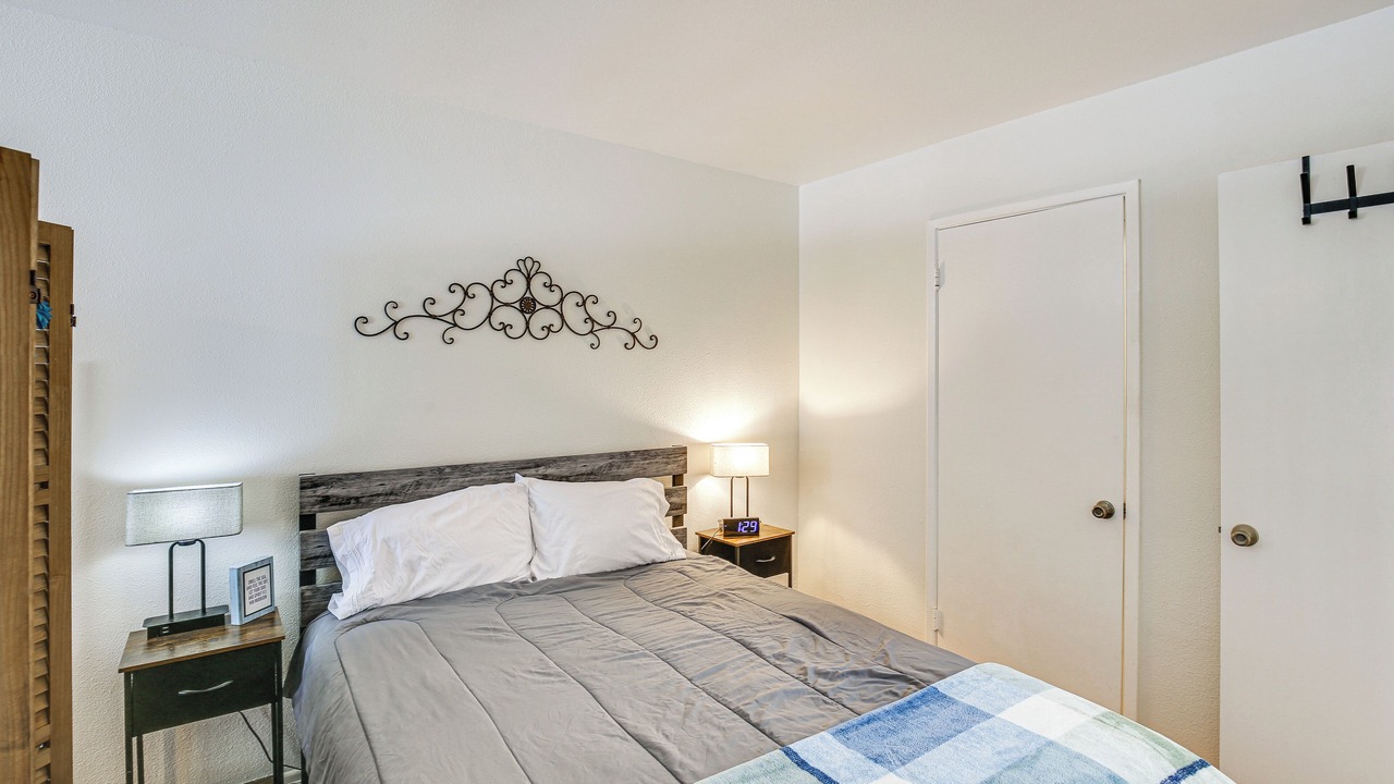 Photo of Bedroom in Harbor