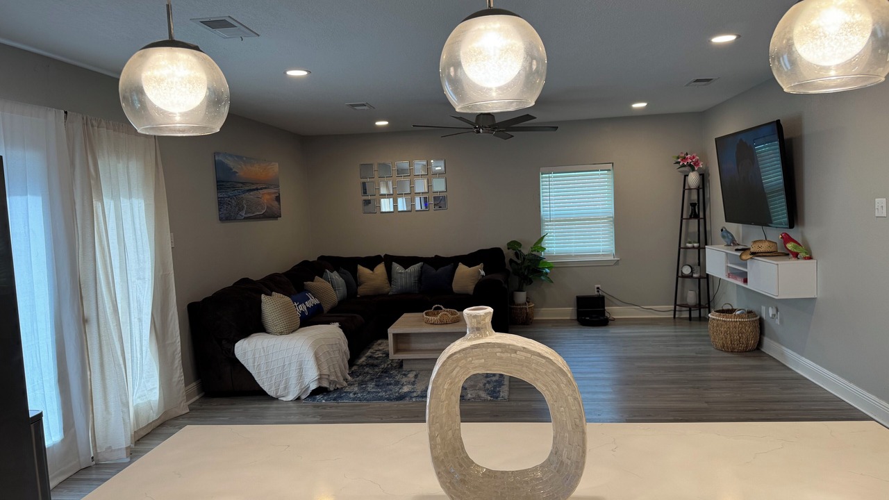 Photo of Livingroom in Gulf Hills