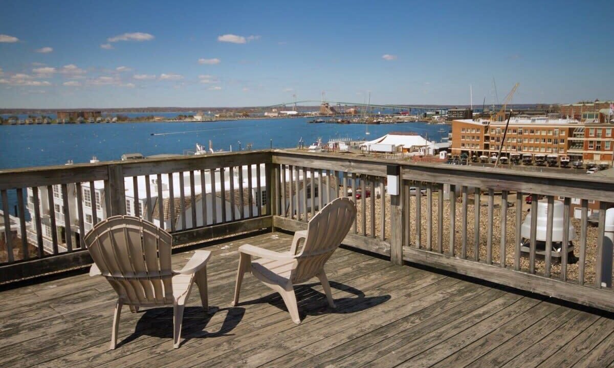 Photo of Patio Balcony in Yachting Village