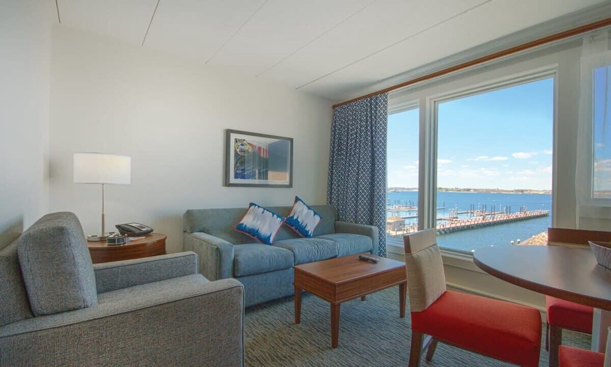 Photo of Livingroom in Yachting Village