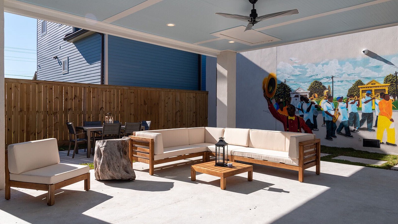 Photo of Outdoor in Mid-City