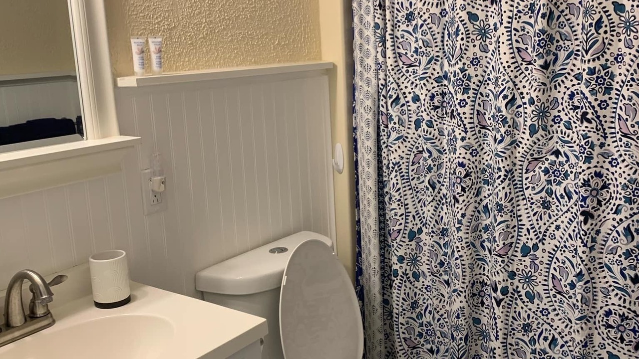 Photo of Bathroom in Little Salisbury