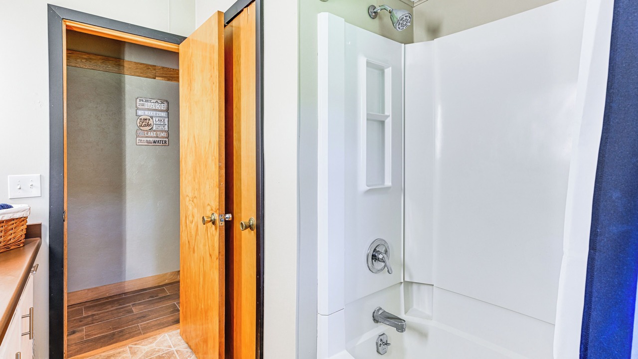 Photo of Bathroom in Nekoosa