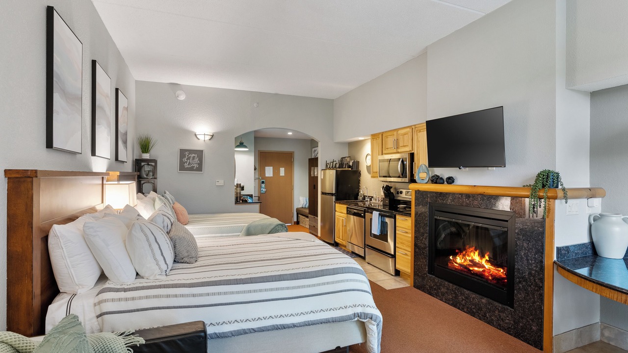 Photo of Bedroom in Wisconsin Dells