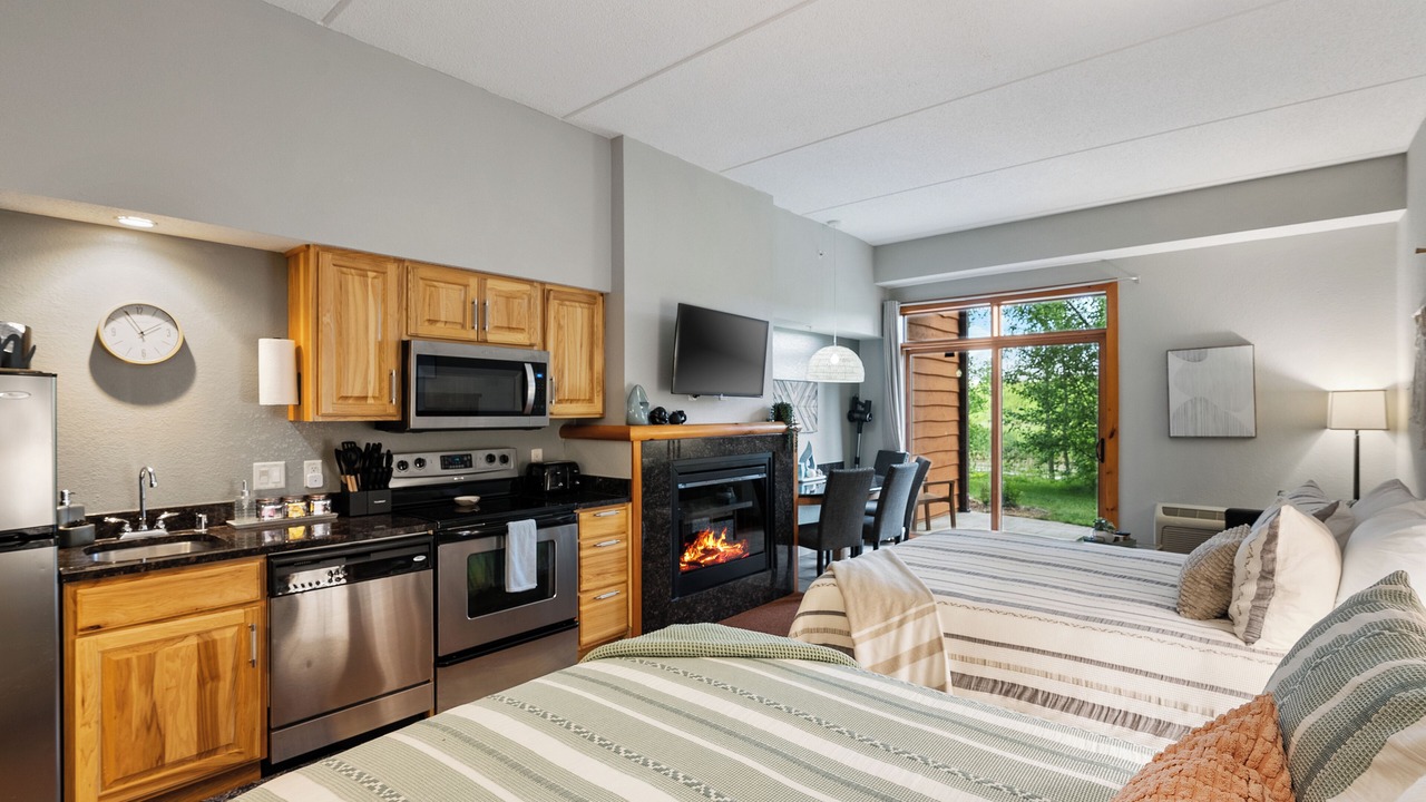Photo of Bedroom in Wisconsin Dells