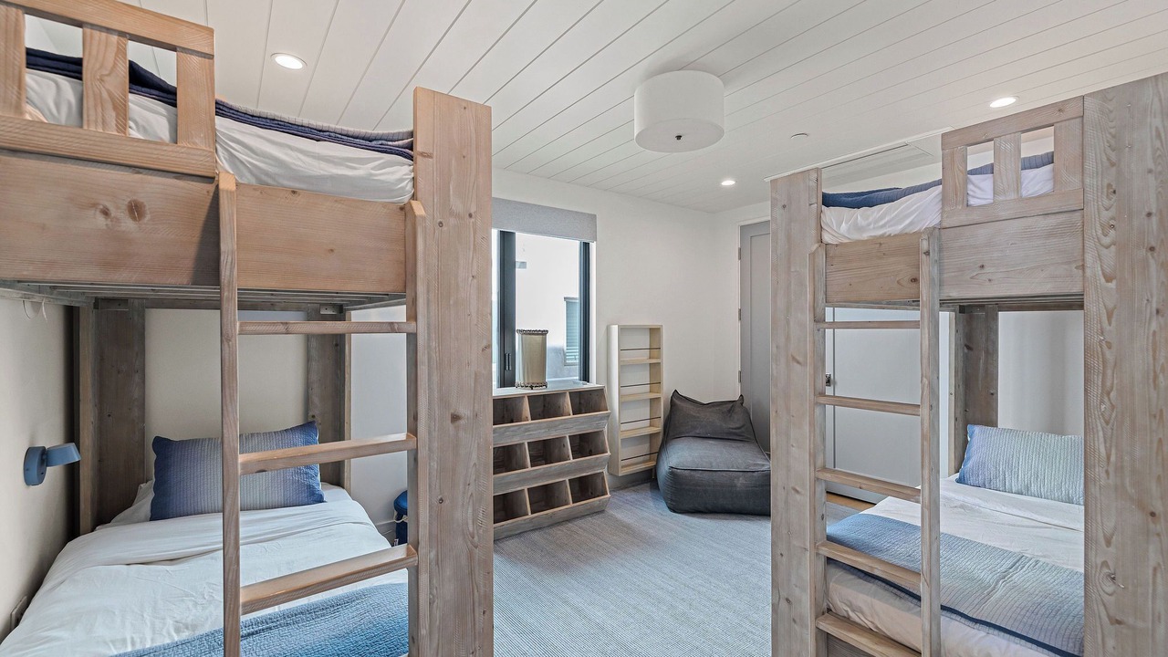 Photo of Bedroom in The Strand