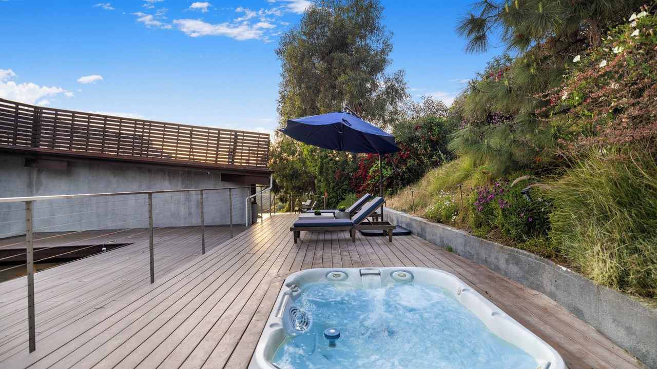 Photo of Patio Balcony in Beverly Hills