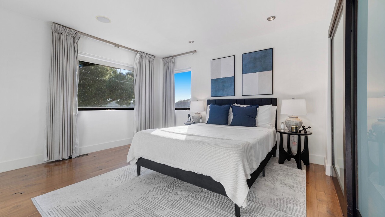 Photo of Bedroom in Beverly Hills