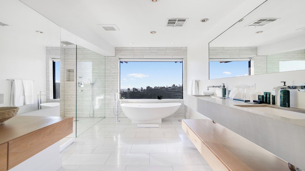 Photo of Bathroom in Beverly Hills
