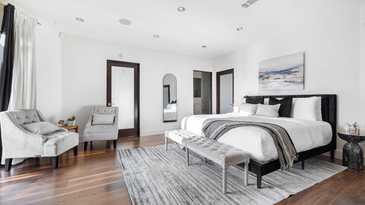 Photo of Bedroom in Beverly Hills