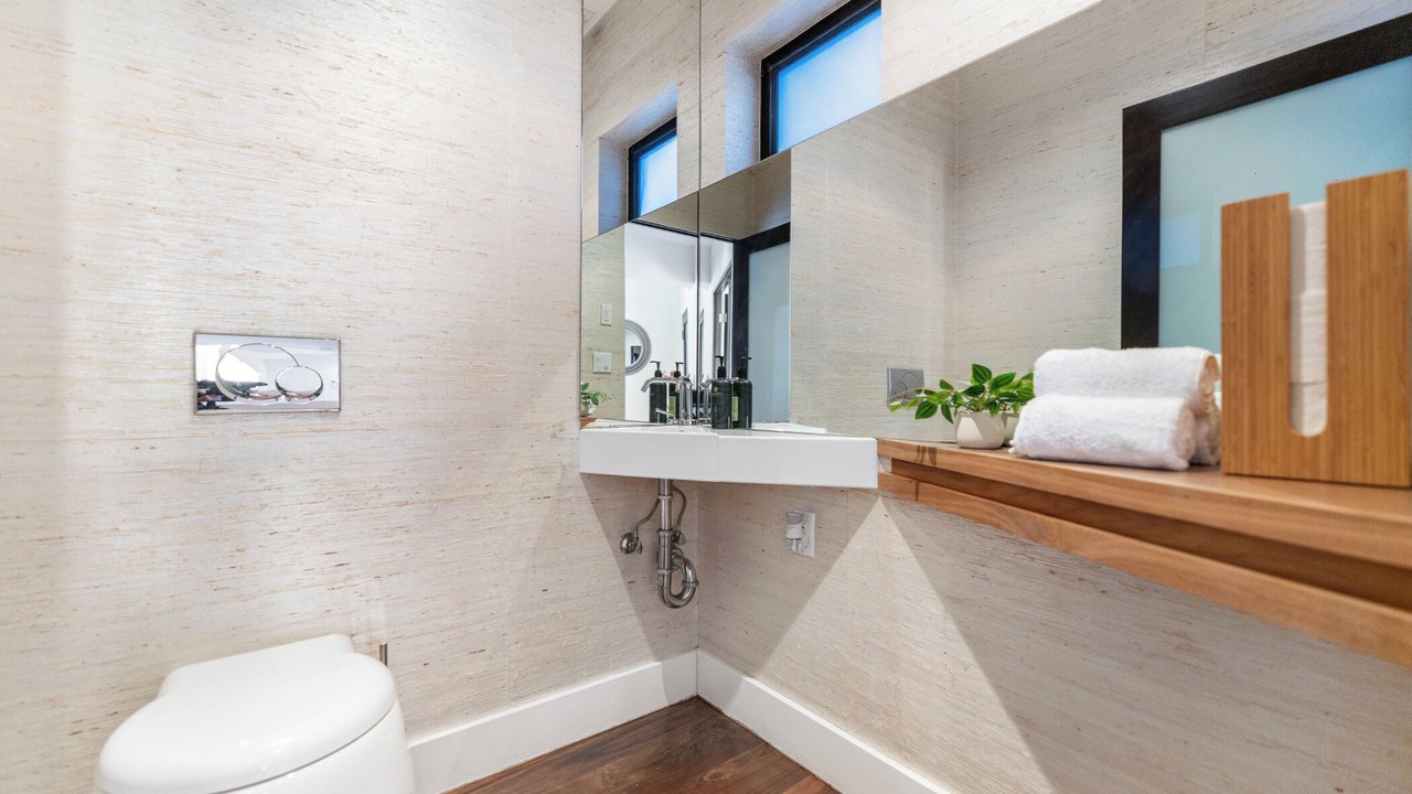 Photo of Bathroom in Beverly Hills