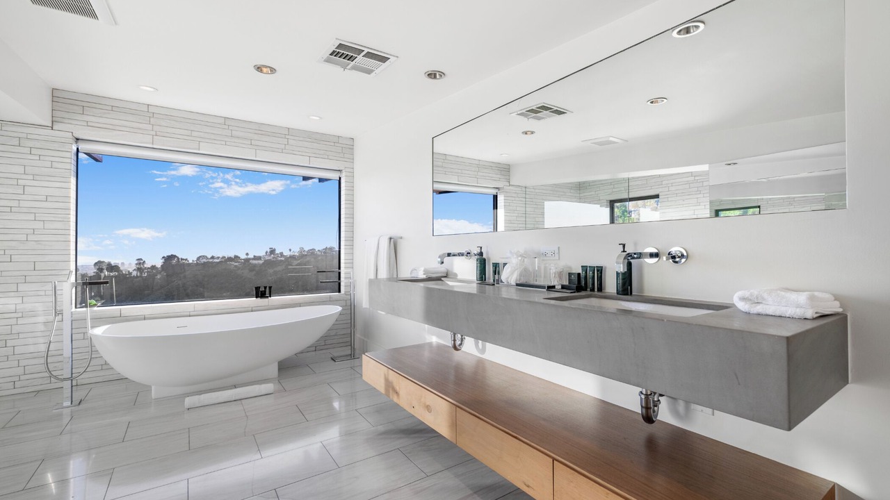 Photo of Bathroom in Beverly Hills