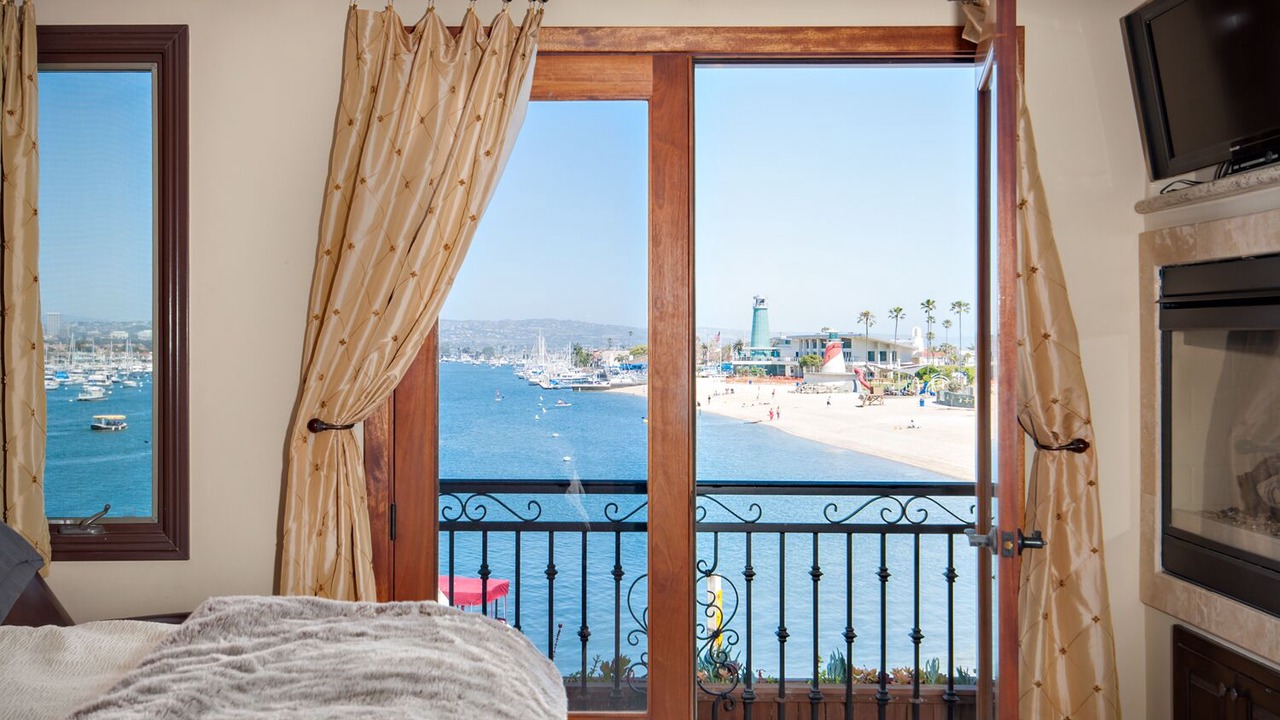 Photo of Bedroom in West Newport