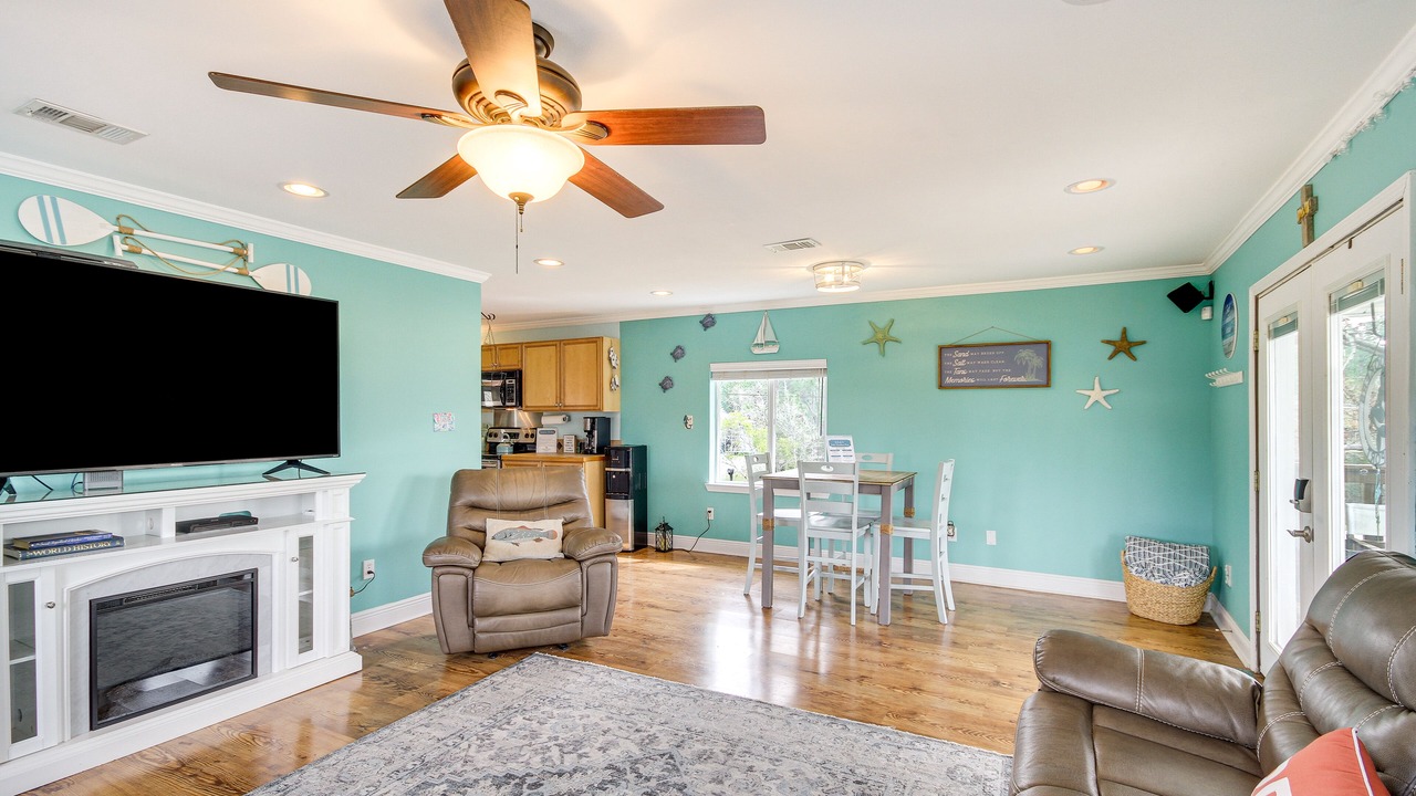 Photo of Livingroom in Shoreline Park