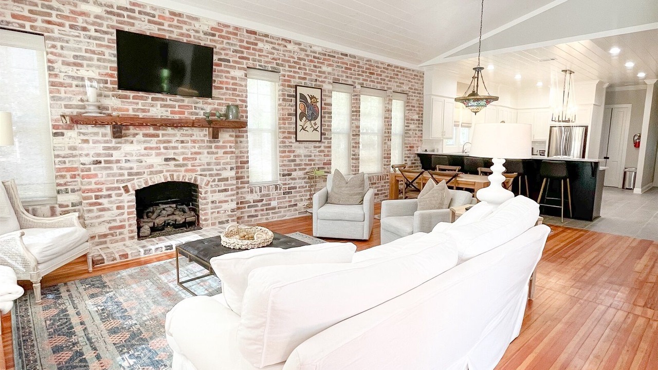 Photo of Livingroom in Laurel