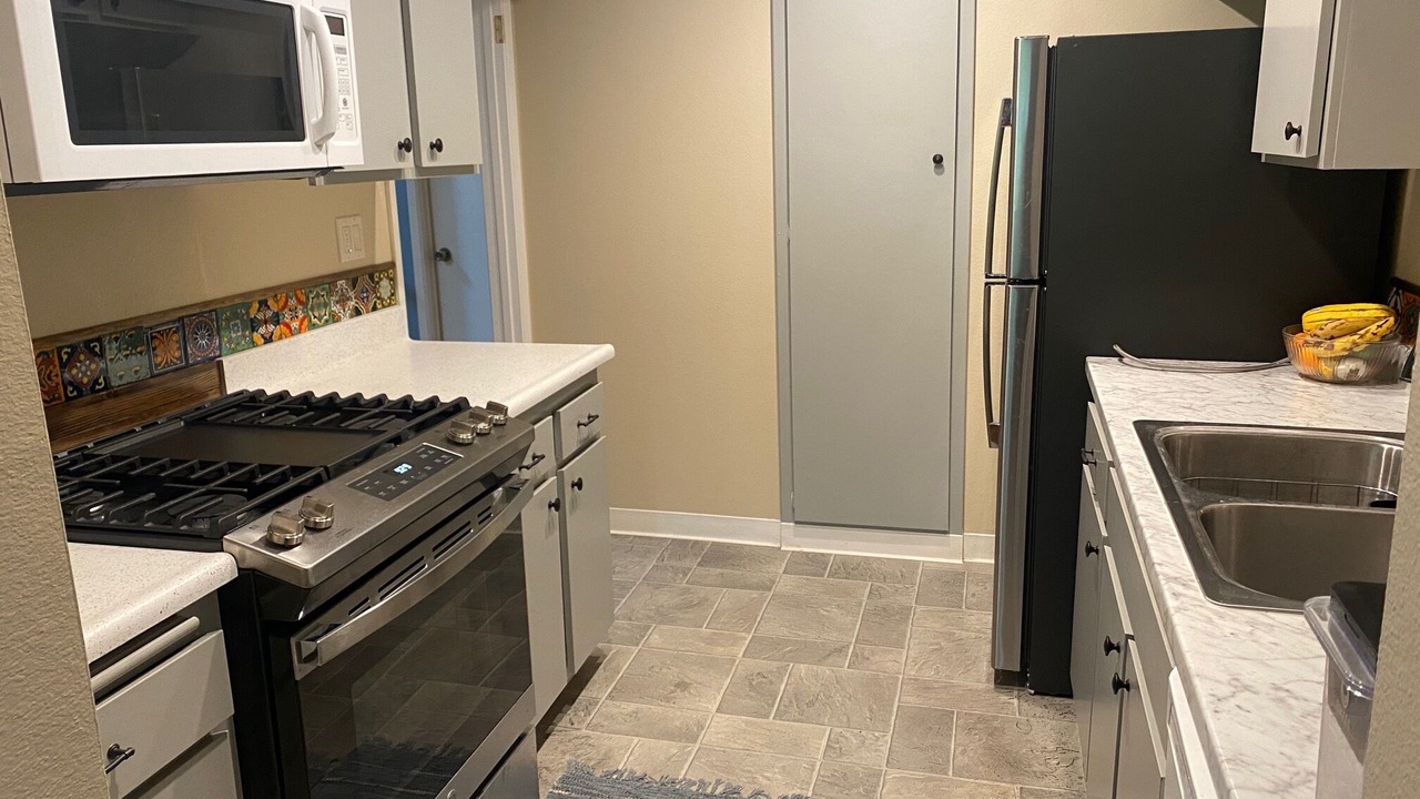 Photo of Kitchen in Meiners Oaks