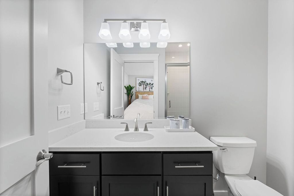 Photo of Bathroom in Sunset Island