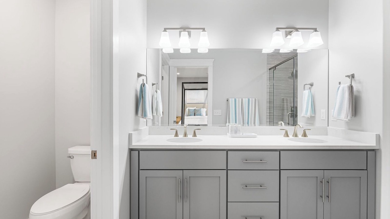 Photo of Bathroom in Sunset Island