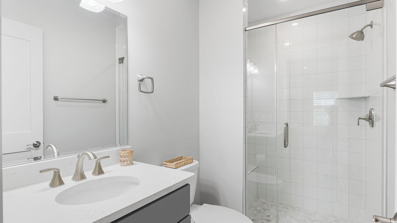 Photo of Bathroom in Sunset Island