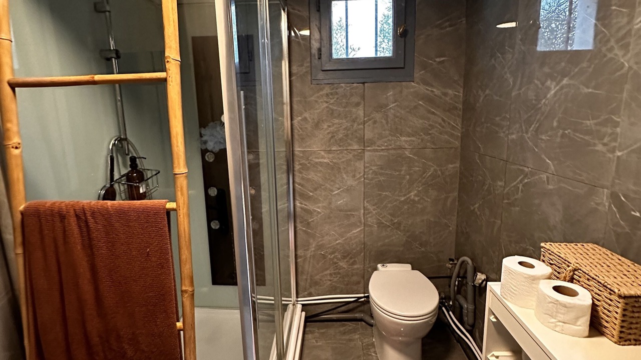 Photo of Bathroom in Aulnay-sous-Bois
