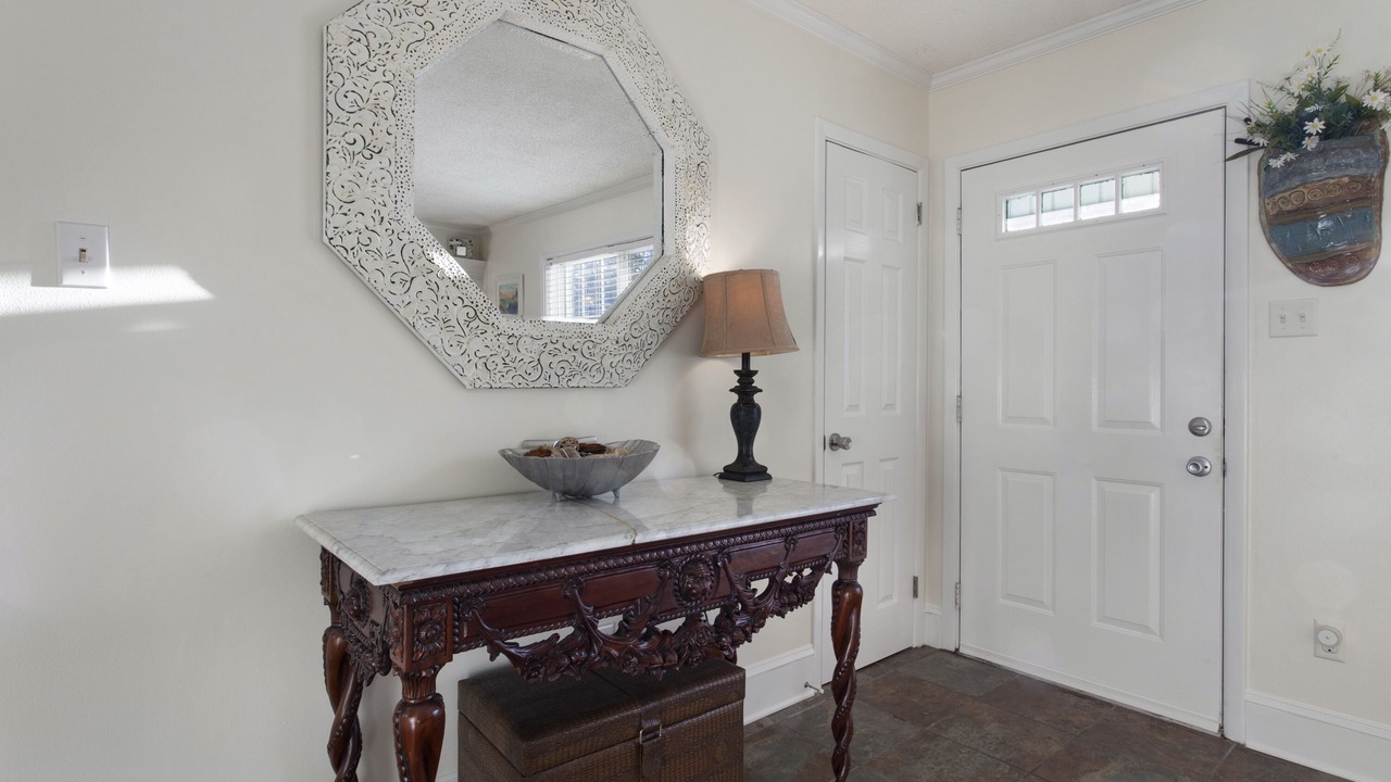 Photo of Livingroom in Ocean Springs