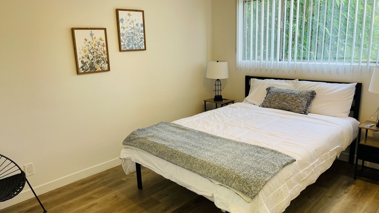 Photo of Bedroom in Sawtelle