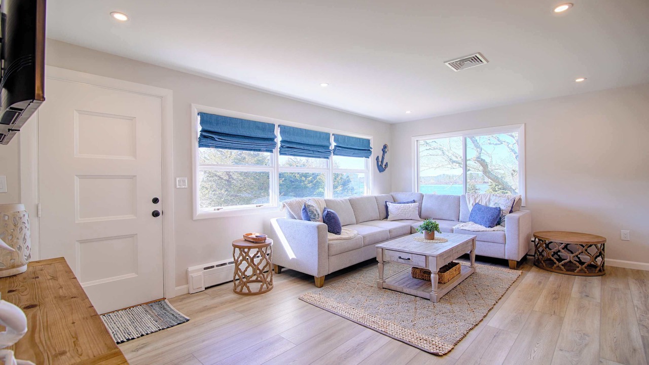 Photo of Livingroom in West Dennis