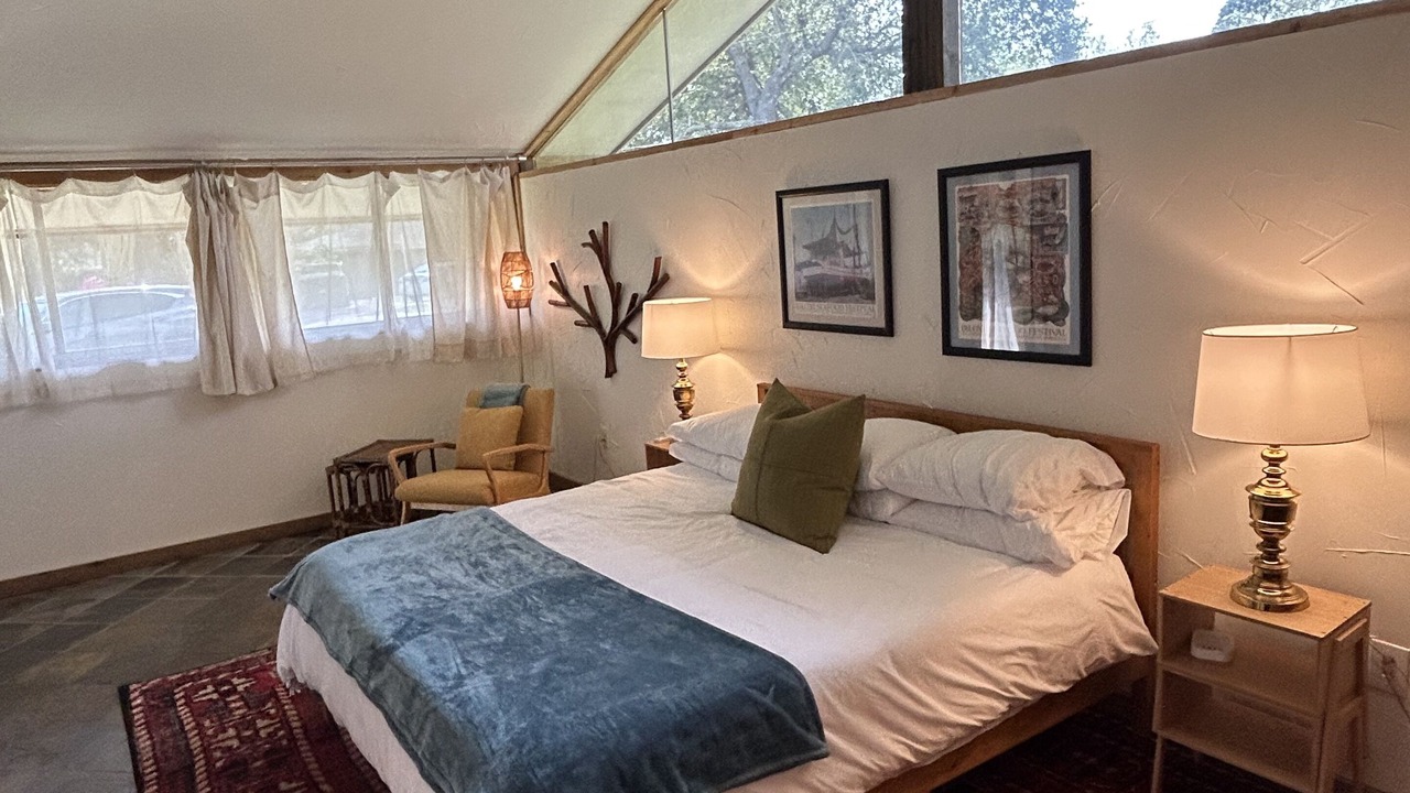 Photo of Bedroom in Ocean Springs