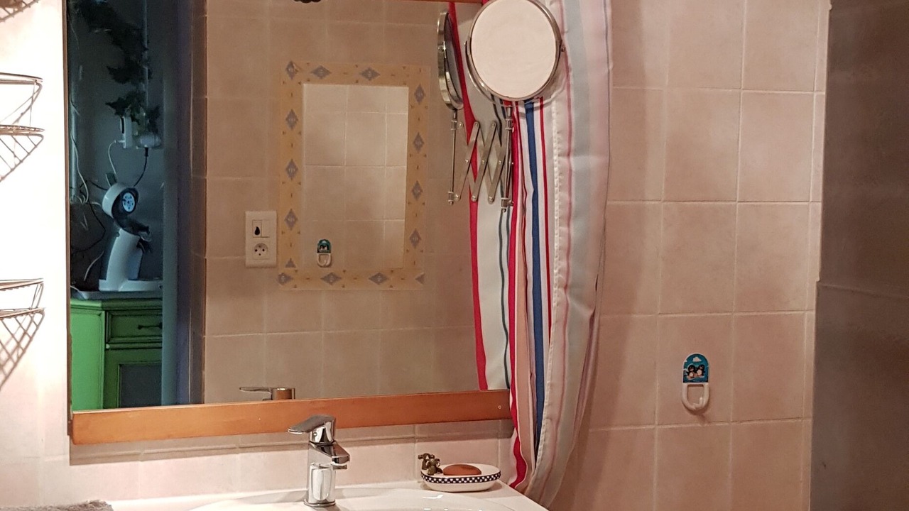 Photo of Bathroom in Villebon-sur-Yvette